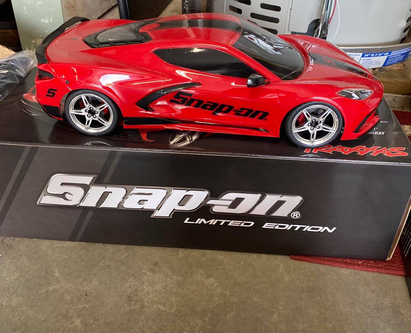 traxxas corvette snap on